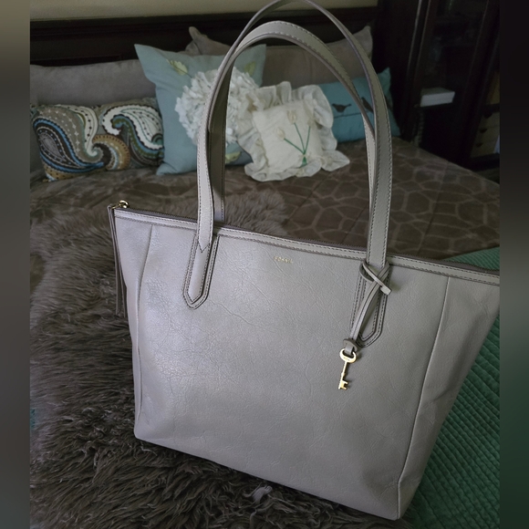 Fossil Sydney Tote Graystone SHB2817788 NWT - Picture 2 of 7